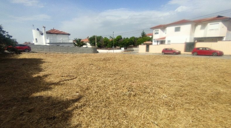 Granada - Вилья-де-Отура - 674m2
