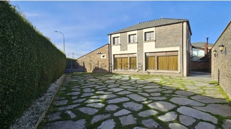 Lugo - A Lavandeira - 14500m2