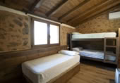 Casa de camp amb terreny en venda a la Calle Huertas, Robledillo de la Vera, ref.: TR376564 foto