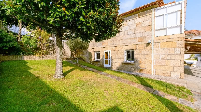 Pontevedra - Vigo - 1260m2