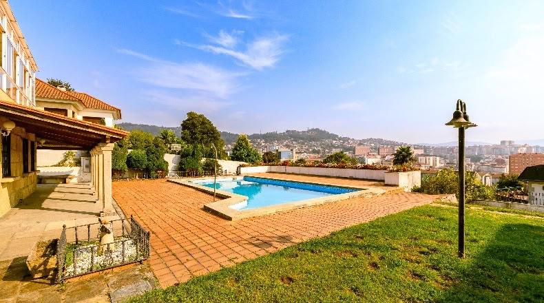 Pontevedra - Vigo - 1260m2