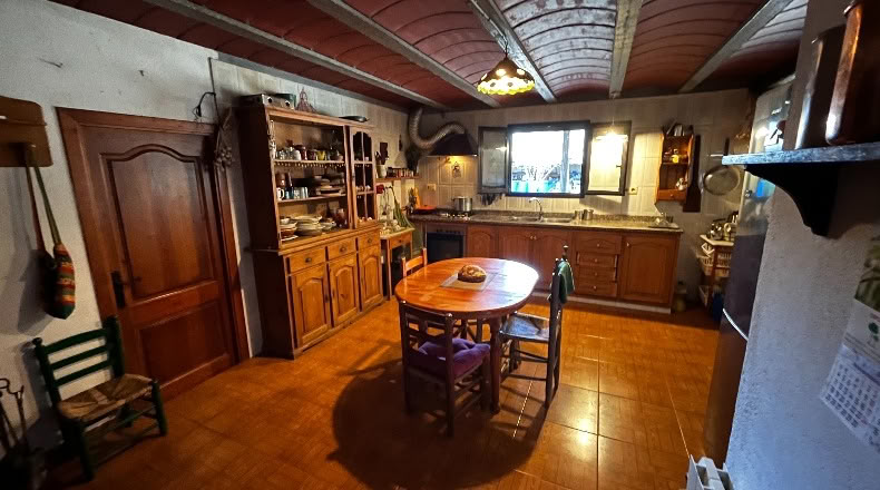 Жирона - Sant Vicenç de Camós - 3396m2