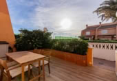 Chalet independiente con terreno en alquiler en la España, Valencia, ref: TR399128 foto