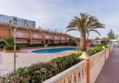Chalet independiente con terreno en alquiler en la España, Valencia, ref: TR399128 foto