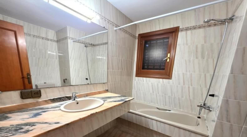 Castellón - Benicasim - 1700m2