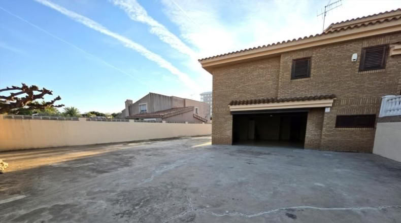 Castellón - Benicasim - 1700m2