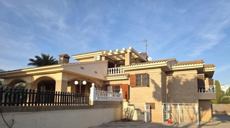 Castellón - Benicasim - 1700m2