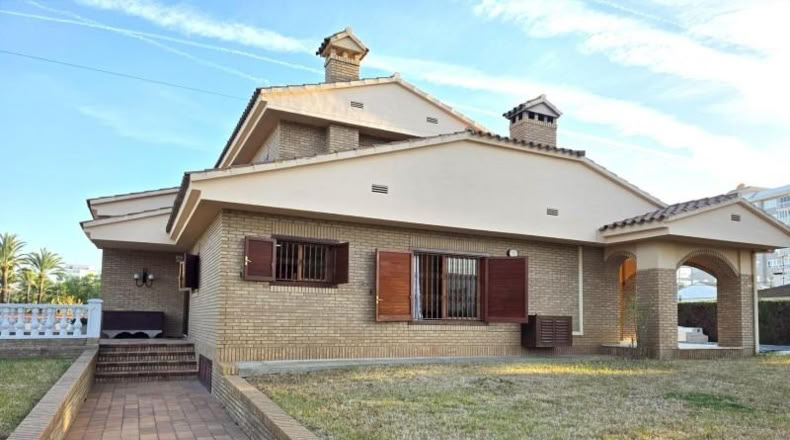 Castellón - Benicasim - 1700m2