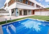 Xalet independent amb terreny en lloguer a la España, Sabadell, ref.: TR398625 foto