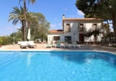 Xalet independent amb terreny en lloguer a la España, San Juan del Monte, ref.: TR398652 foto