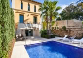 Chalet independiente con terreno en alquiler en la España, Barcelona, ref: TR399858 foto