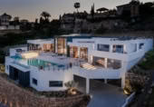 Chalet independiente con terreno en alquiler en la España, Marbella, ref: TR398345 foto