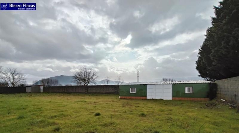 León - Ponferrada - 1000m2