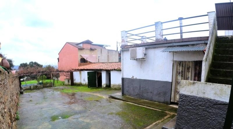 Caceres - Valdeobispo - 438m2