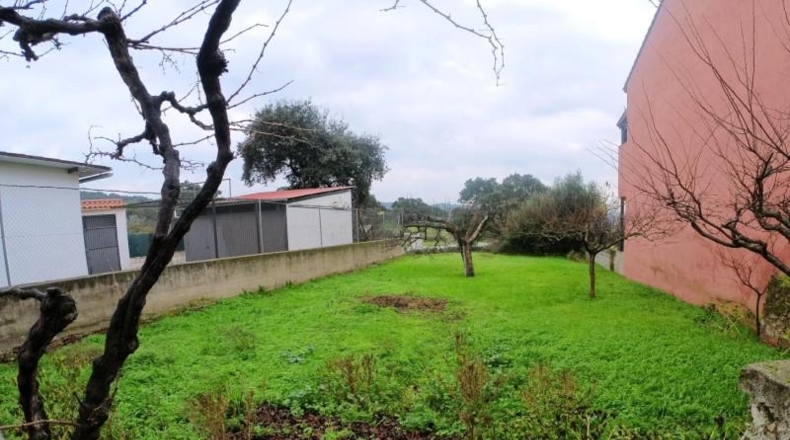 Caceres - Valdeobispo - 438m2