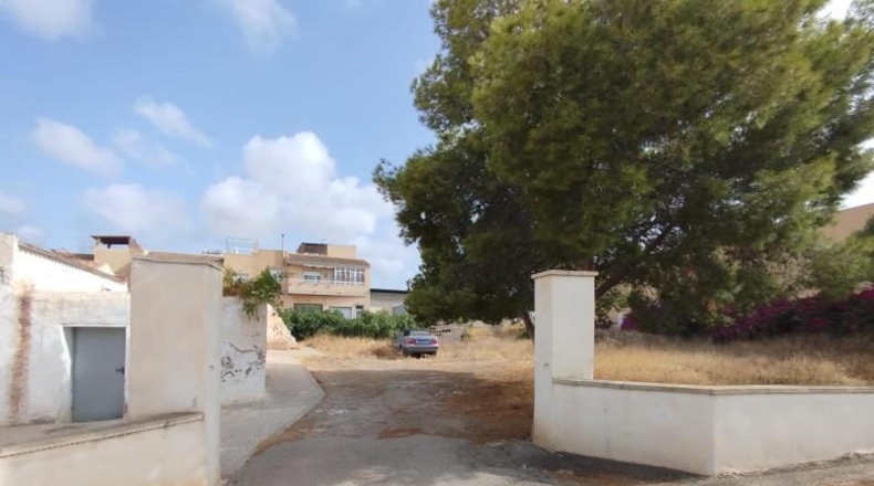 Almeria - Los Nietos - 1100m2
