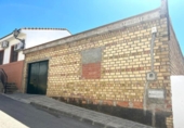Chalet independiente con terreno en venta en la España, Gerena, ref: TR397990 foto