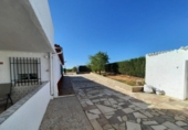 Detached villa with land for sale on España, Almansa, ref: TR398246 photo