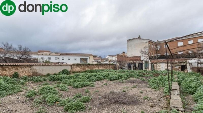 Granada - Huétor Tájar - 875m2