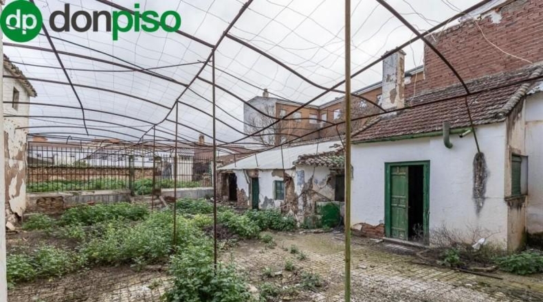 Granada - Huétor Tájar - 875m2