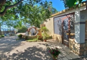 Загородный дом с участком на продажу в городе Deltebre Фото