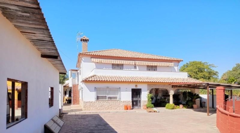 Córdoba - Belmez - 1800m2