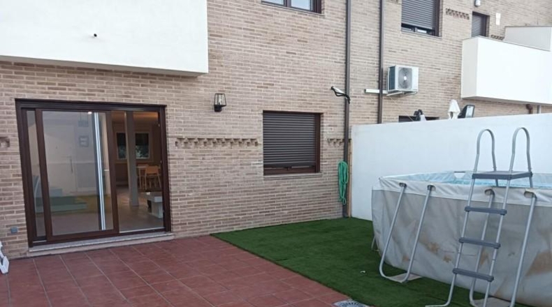 Comunidad de Madrid - Torres de la Alameda - 244m2