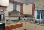 Отдельно стоящий дом с участком на продажу в городе Кордова Фото