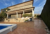 Xalet independent amb terreny en venda a la España, Lucena, ref.: TR397985 foto