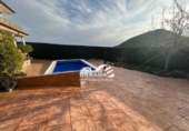 Xalet independent amb terreny en venda a la España, Lucena, ref.: TR397985 foto