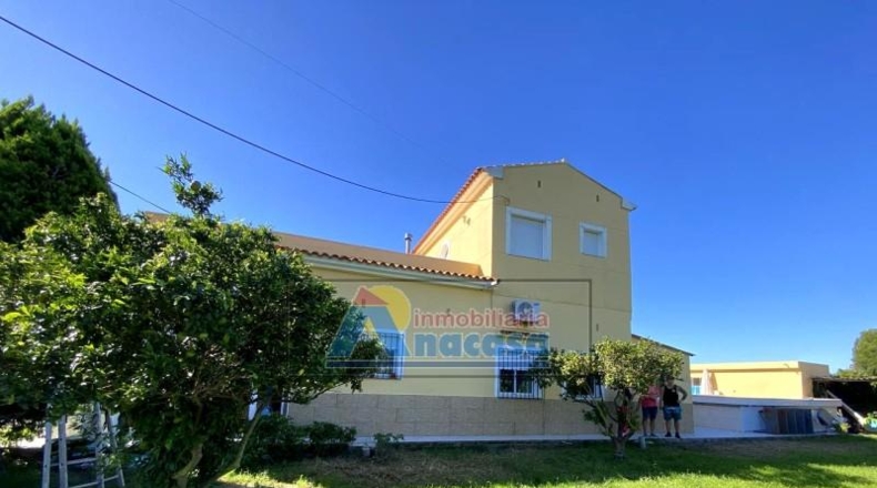 Jaén - Fuensanta de Martos - 945m2