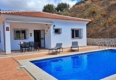 Casa de camp amb terreny en venda a la España, Arenas, ref.: TR398093 foto