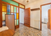 Дом с участком на продажу в городе Molina de Aragón Фото