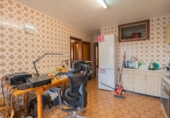 Дом с участком на продажу в городе Molina de Aragón Фото