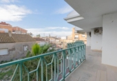 Дом с участком на продажу в городе Molina de Aragón Фото