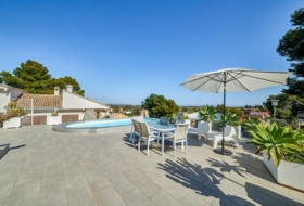 Valencia de Don Juan 1595&nbsp;m²