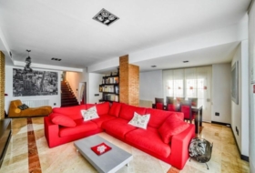 Valencia de Don Juan 1595&nbsp;m²