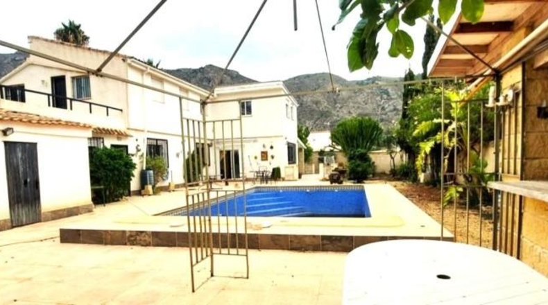 Valencia - Alcira - 1048m2