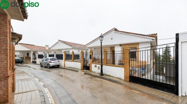Granada - Huétor Vega - 661m2