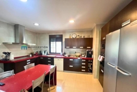 Ubrique 569&nbsp;m² 