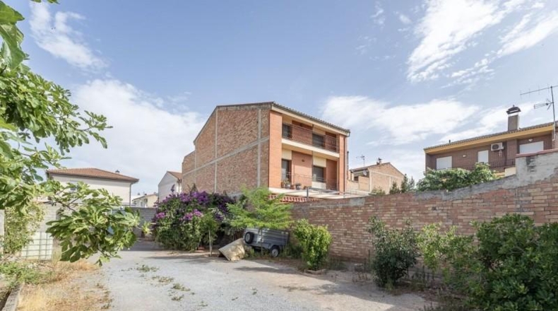 Granada - Albolote - 676m2