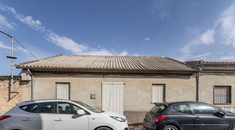 Granada - Albolote - 676m2