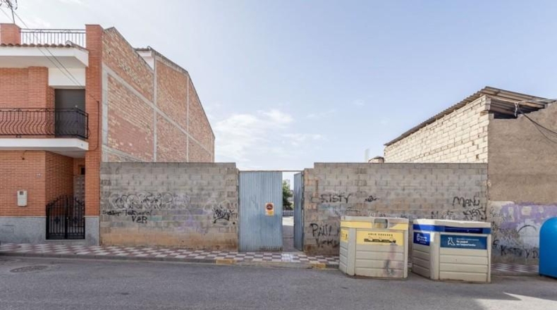 Granada - Albolote - 676m2