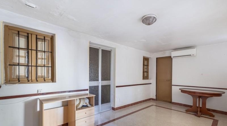 Granada - Albolote - 676m2