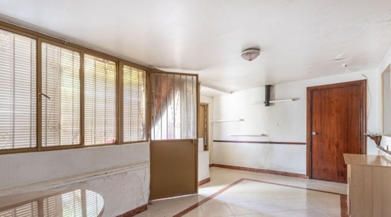 Granada - Albolote - 676m2