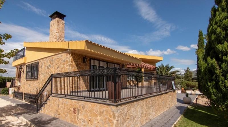 Córdoba - Añora - 543m2