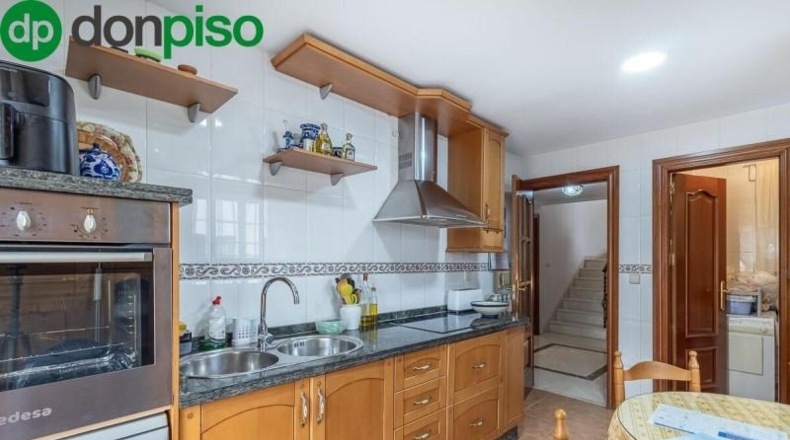 Granada - Peligros - 461m2