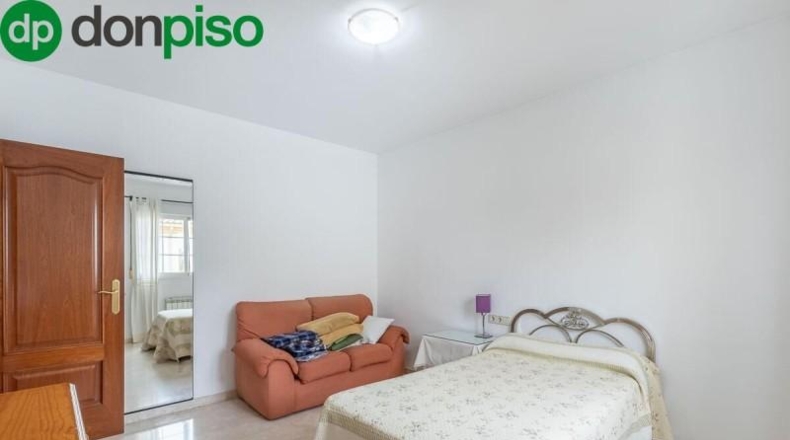 Granada - Peligros - 461m2