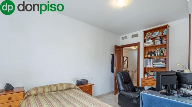 Granada - Peligros - 461m2