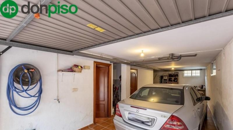 Granada - Peligros - 461m2